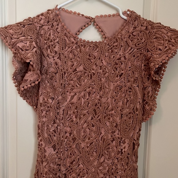 Mauve backless embroidered dress - NWOT - Picture 2 of 7